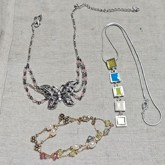 Vintage Y2K  Butterfly Festoon  Necklace Mosaic Tile 3 Piece Crystal Set - Picture 12 of 13